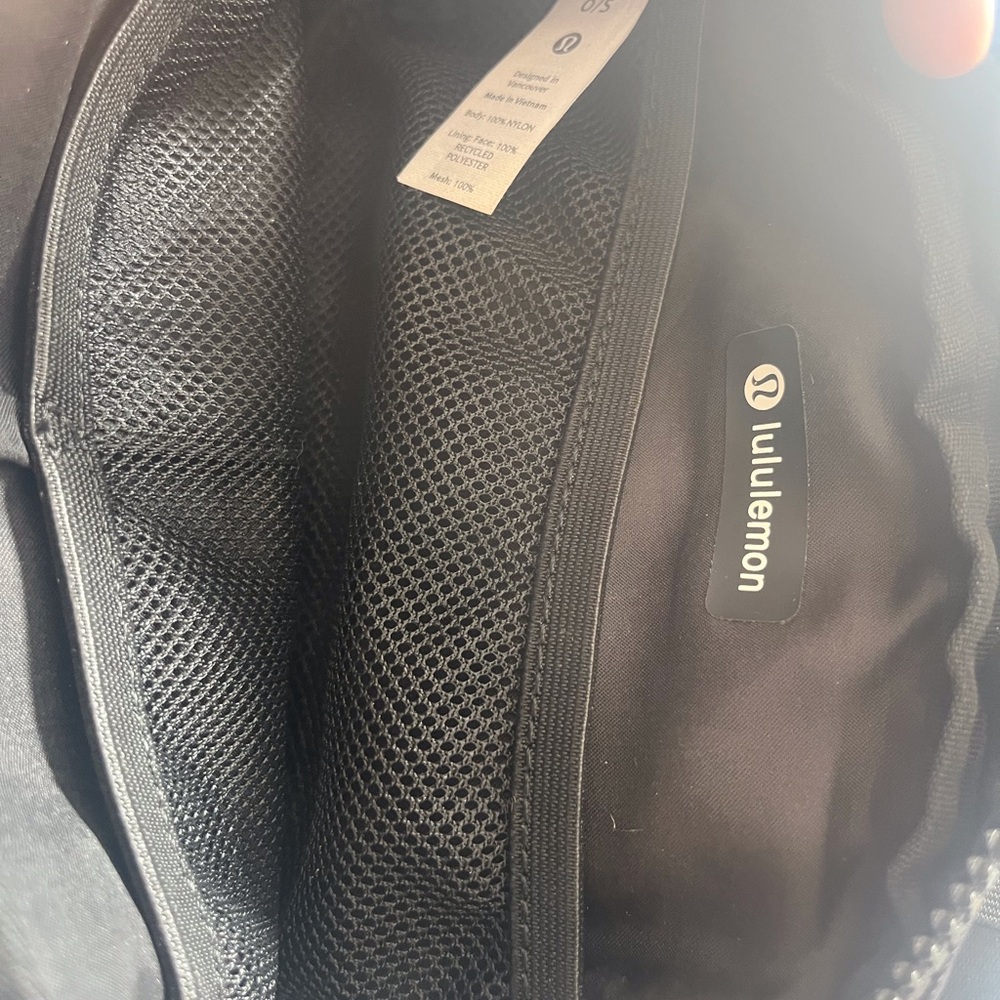 Lululemon Athletica Black Belt Bag - Picture 5 of 5